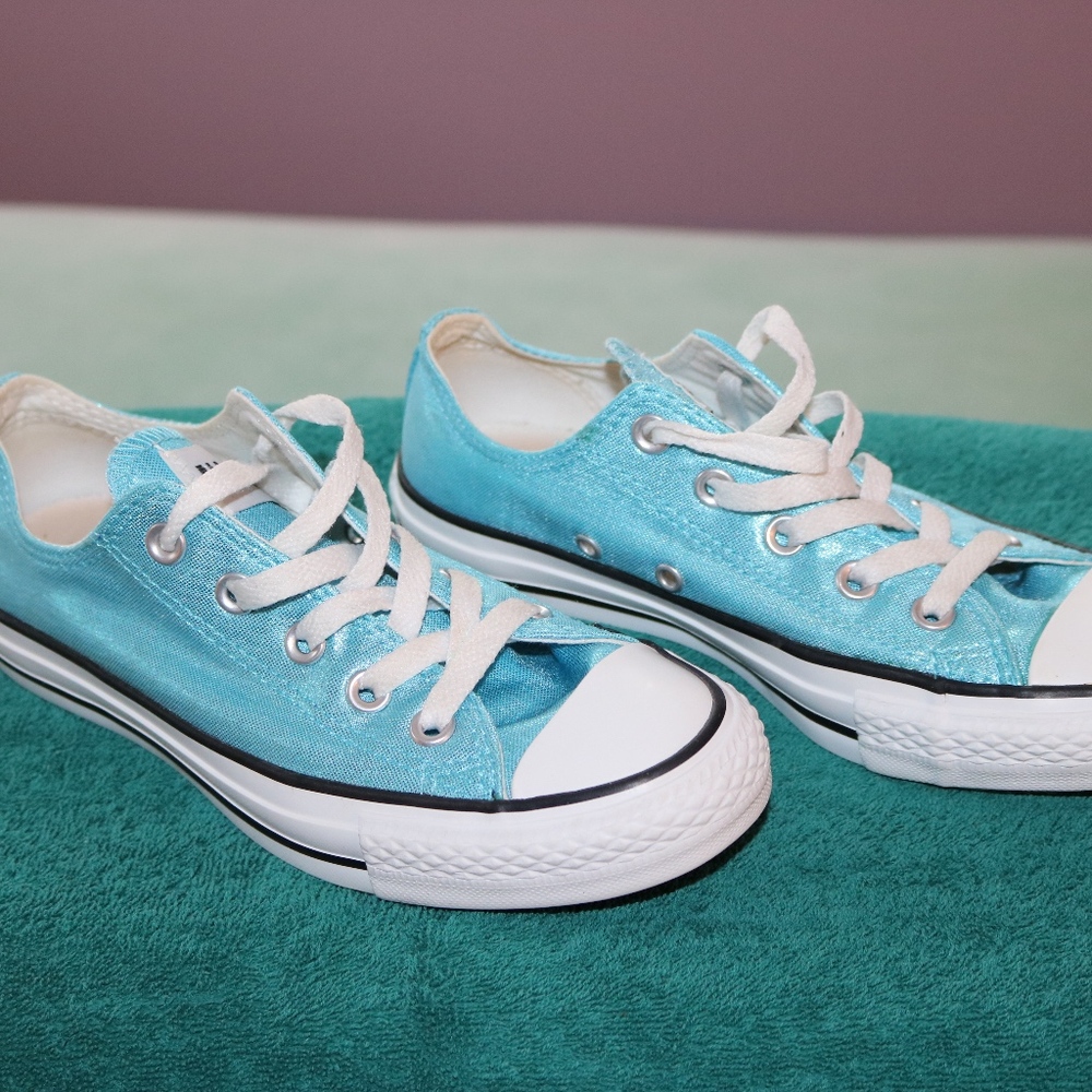 Converse low top